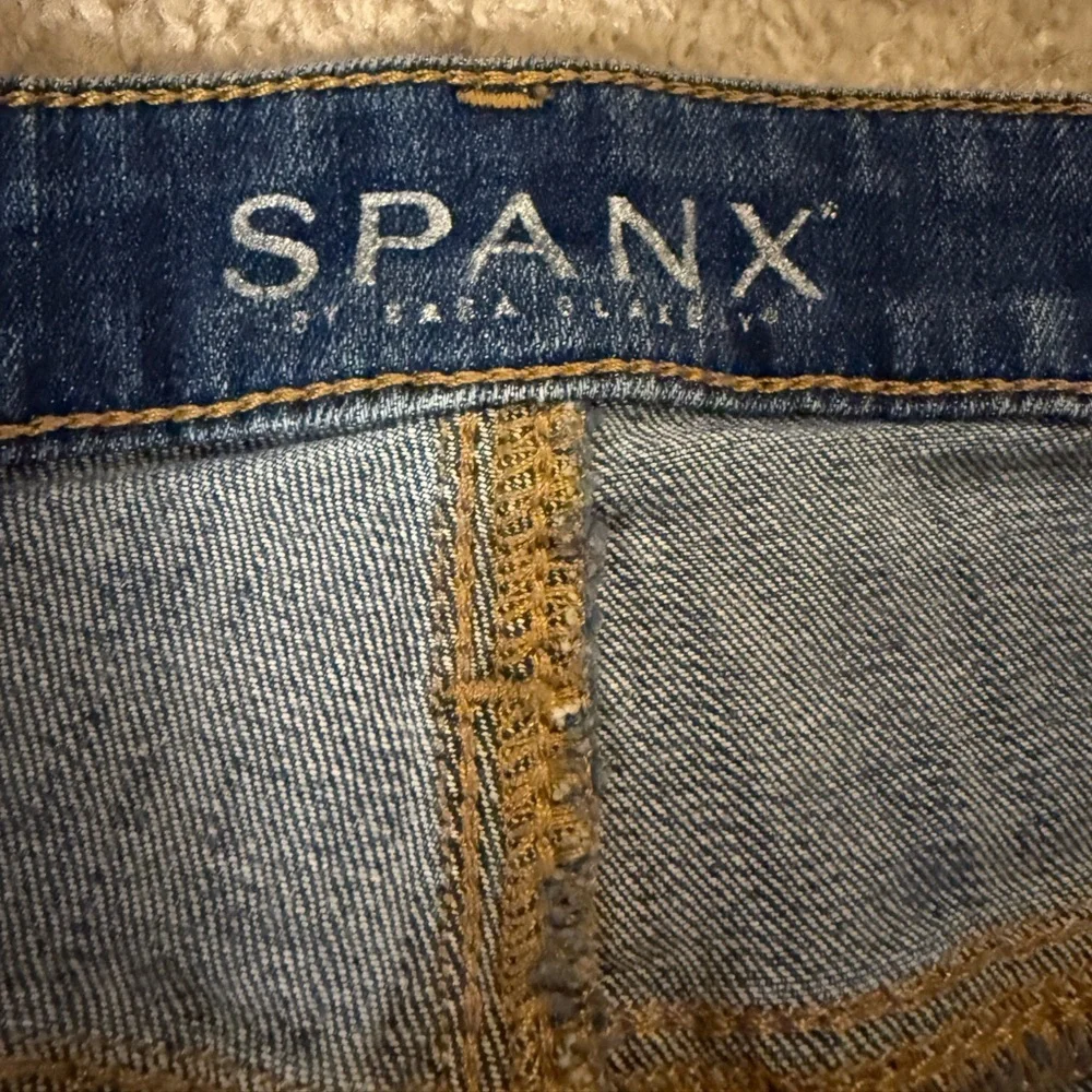 Spanx The Slim-X High Rise Ankle Jeans Medium Wash Slimming Denim Size 29